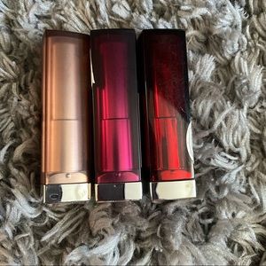 Maybelline lipsticks set of three